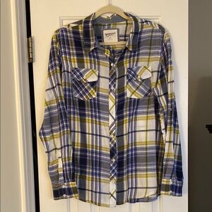 Lightweight Plaid Button-Up Shirt